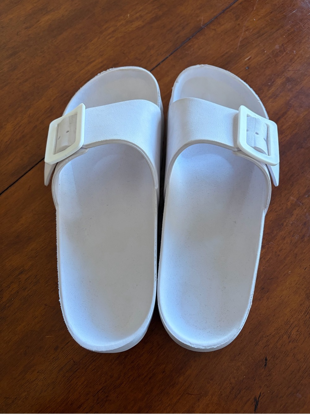 Women’s White Slide Sandals with Buckle